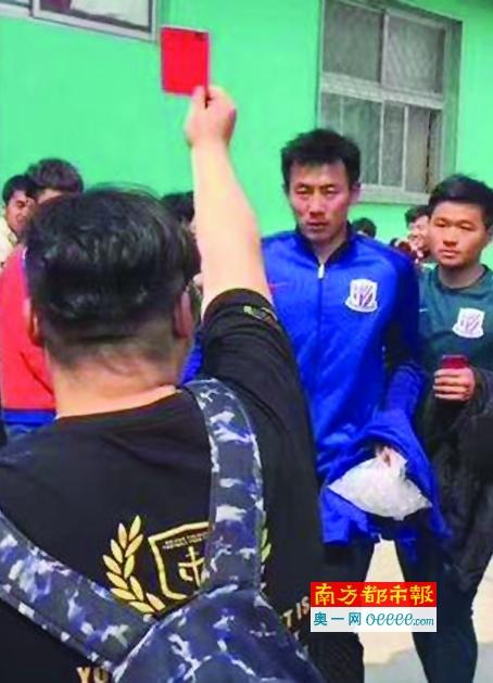 阿姨用粗糙的手呻吟