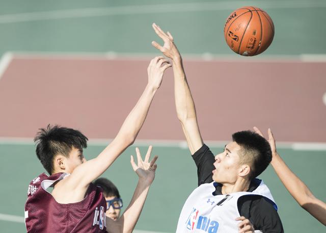 成人自拍小视频