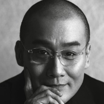 嫩模被强到高潮呻吟不断故事